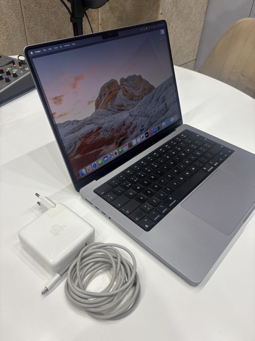 MacBook M1 Pro 32 GB 14-inch