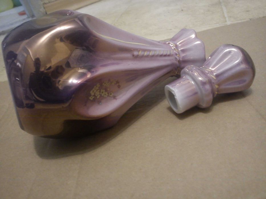 karafka porcelana różowa fioletowa mieni się piękna