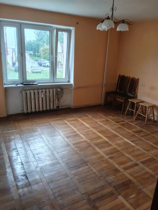 Na sprzedaż mieszkanie 35.5mkw-2pokoje,1 piętro, do remontu bez pośredników