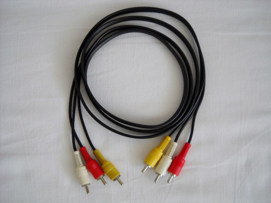 Zestaw przewodów audio - video i komputerowych
