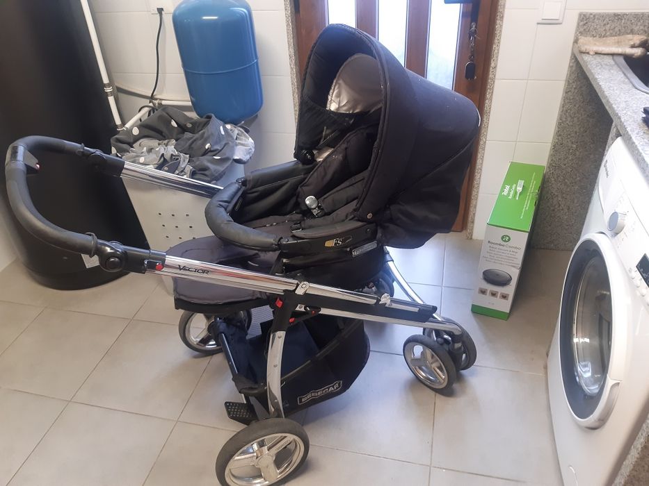 Carrinho de  bebé da bebecar com babycoque usados