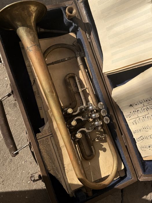 Продам трубу музыкальный инструмент