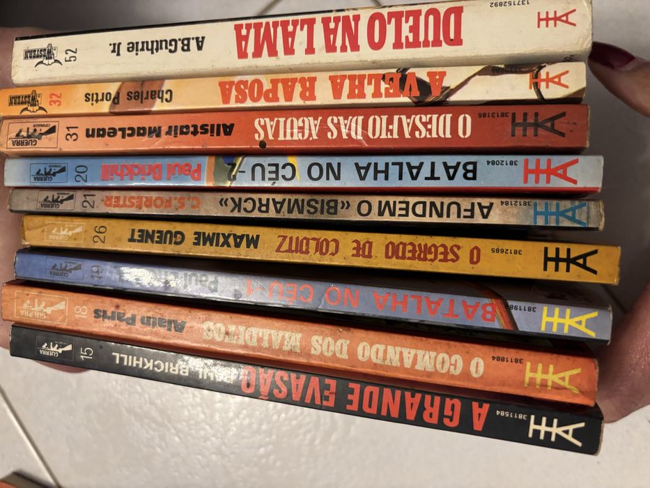 Livros de diversos autores