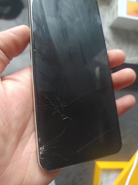 Smartfon Realme 12+