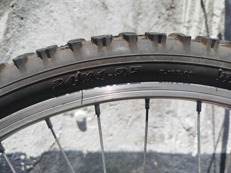 Bicicleta de "montanha" de criança (menina)