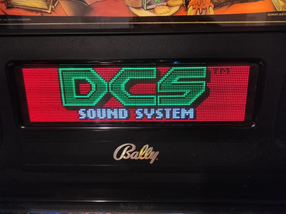 Flipper pinball display cores