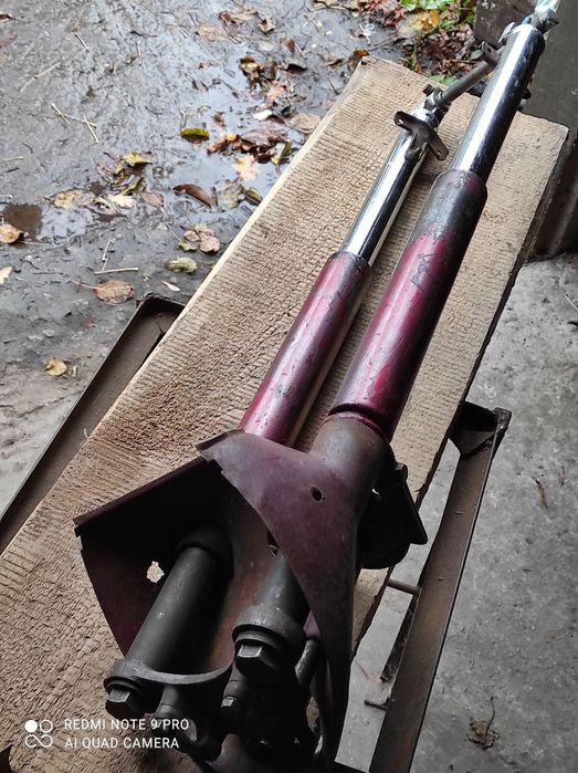 Продам запчасти на мотоцикл Ява -350 (старушка) Передняя  вилка  и т д