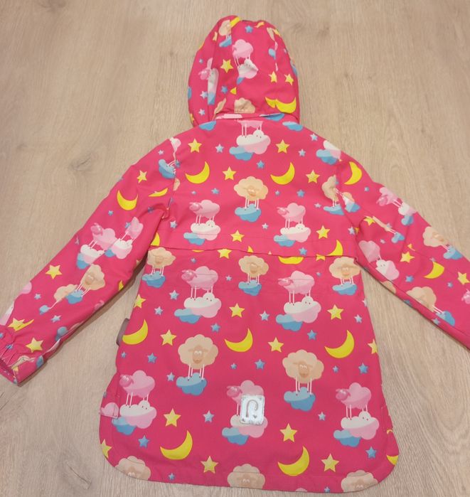 Куртка на девочку  110-120 рост