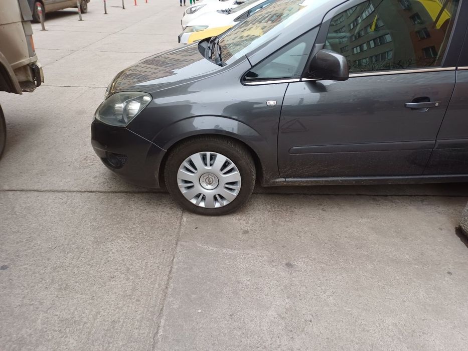 OPEI ZAFIRA B-2009г.-автомат.