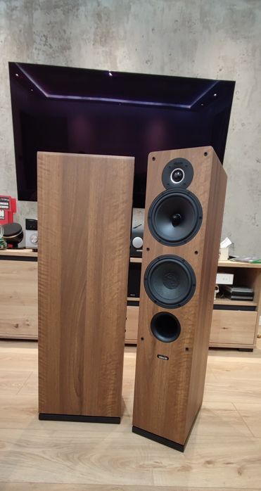 Para Indiana Line Tesi 561 - jak nowe - stan idealny