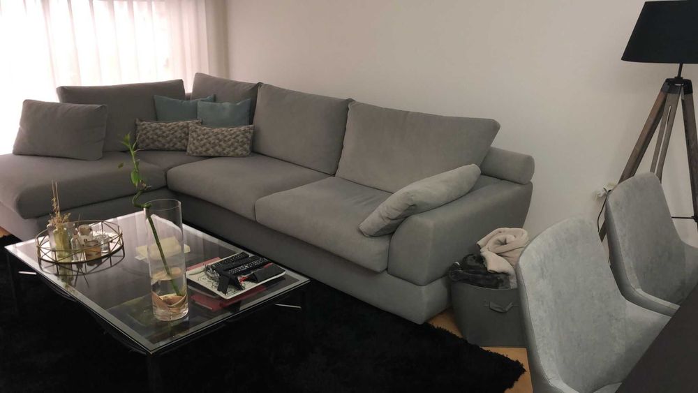 Sofá de canto cinza rato