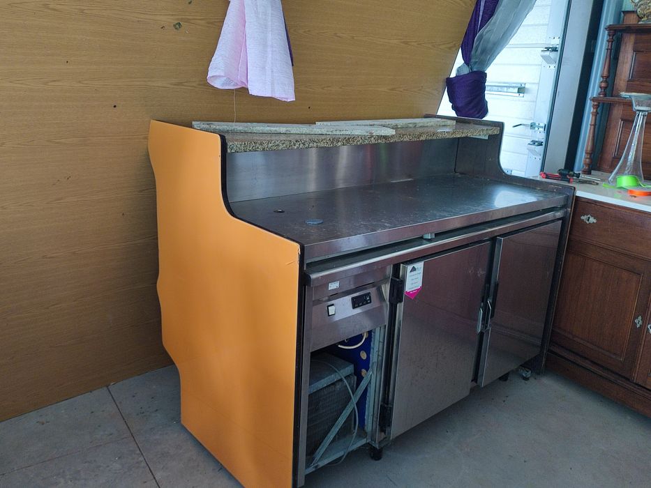 Balcões em inox, frigorífico ou não