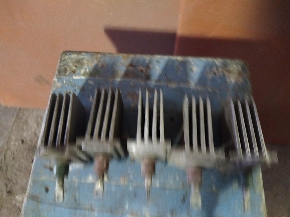 Продам диоды Д2 25