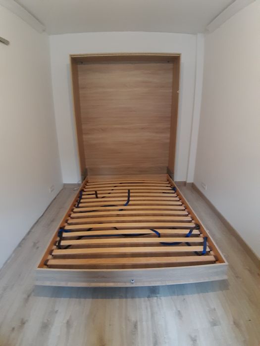 Półkotapczan łóżko w szafie