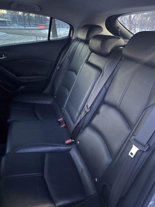 Пропонуємо авто в оренду Мазду 3 2017року,під виплату