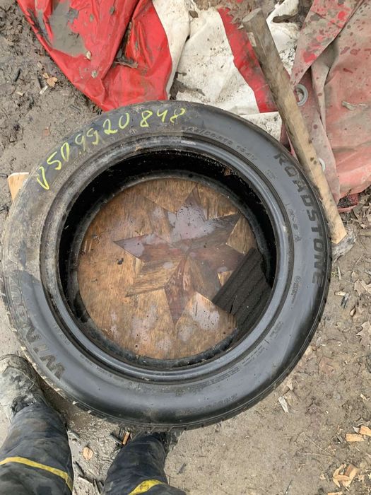 Продам колеса на машину срочно.