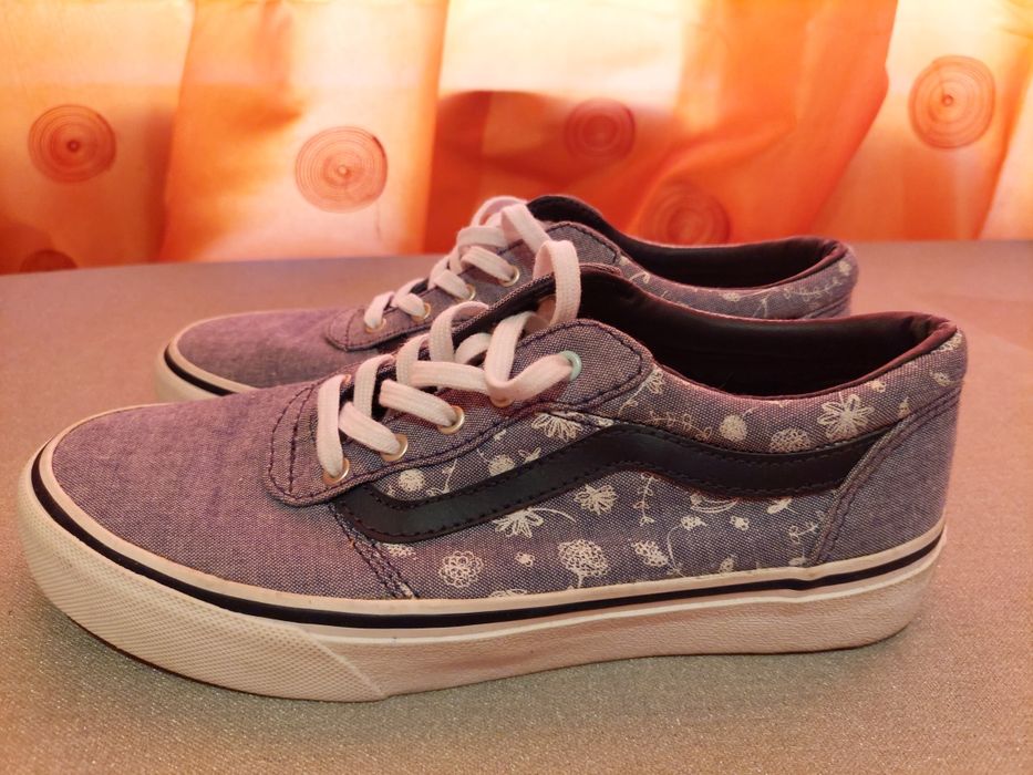 Sapatilhas Vans usadas