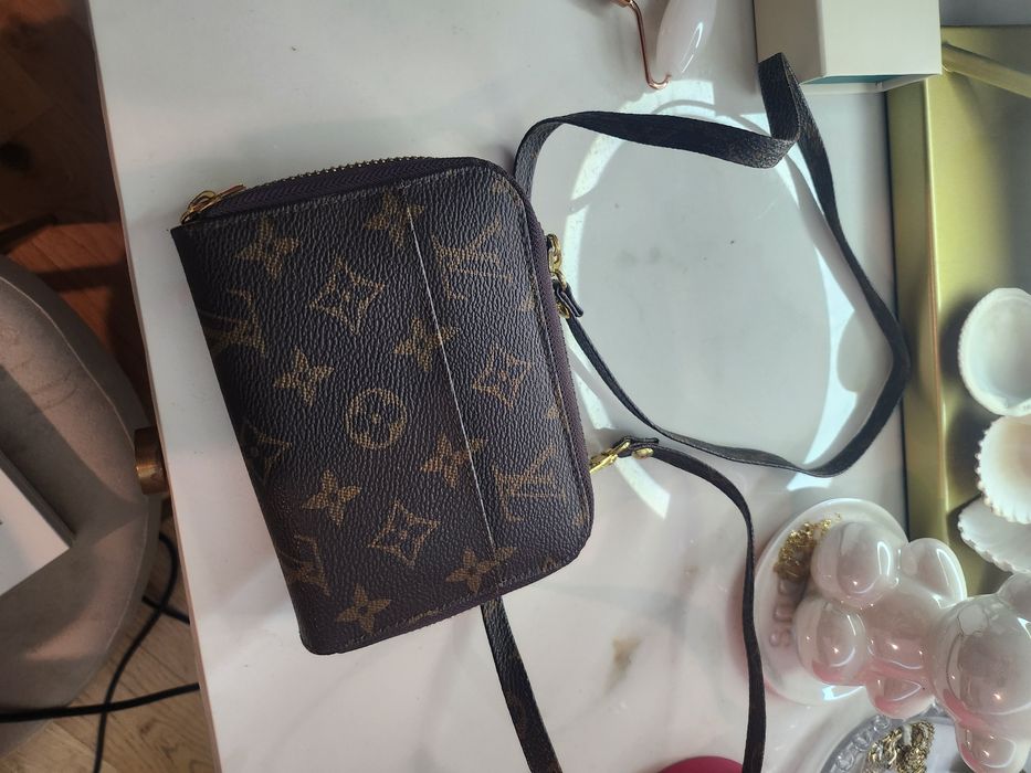 Louis Vuitton mała torebeczka
