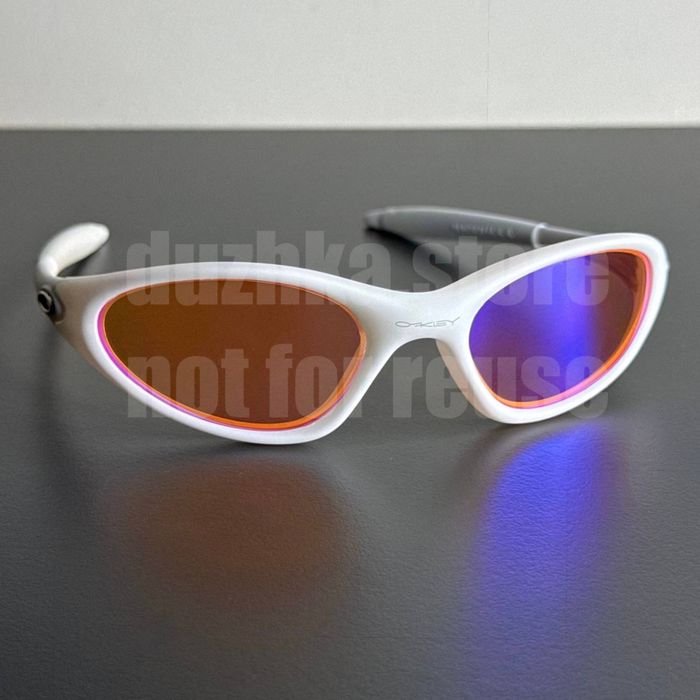 OAKLEY MINUTE即日発送　ケース付　io очки oakley minute - купити товари моди та стилю - Ціна на OLX.ua