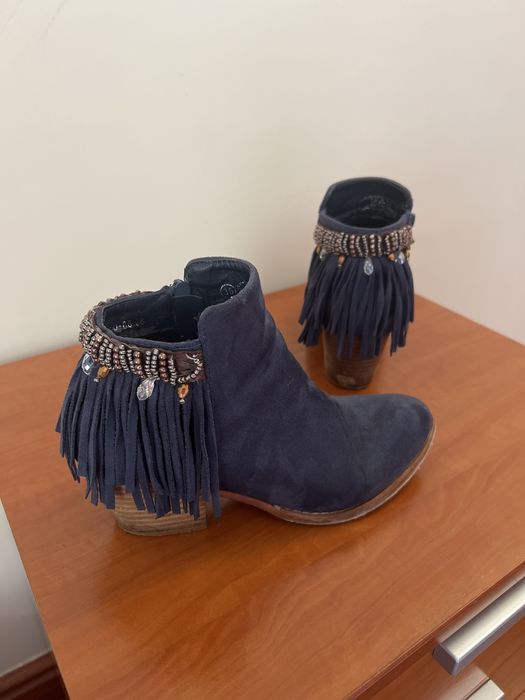 Botins camurça em bom estado