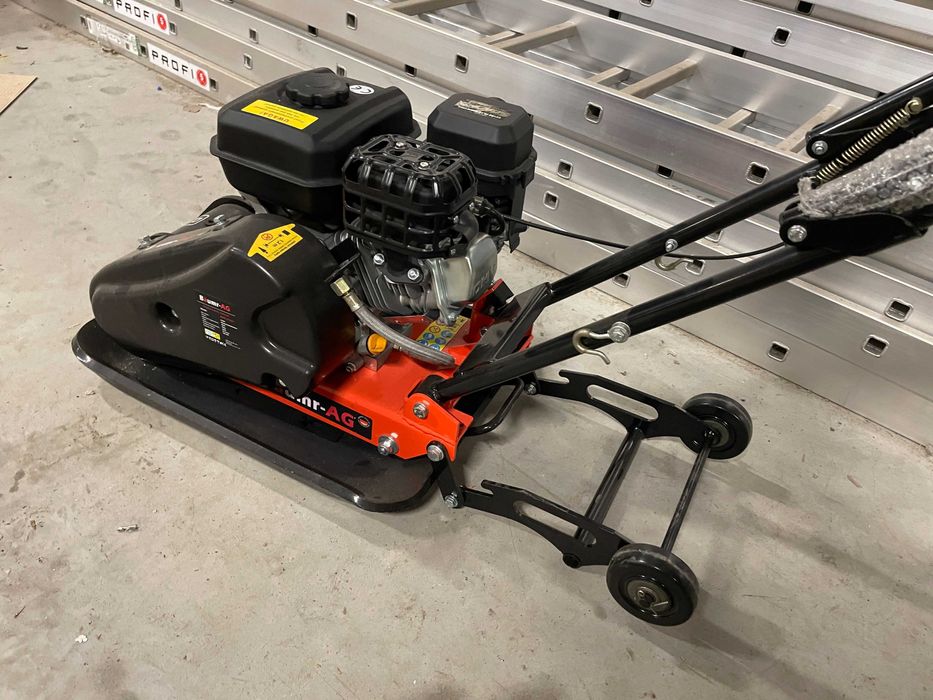 Zagęszczarka gruntu ubijak BAUMR-AG 90 kg silnik LONCIN + GRATISY