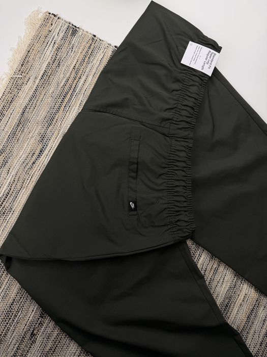 Штани Nike Woven Taper Pants HJ1997-355