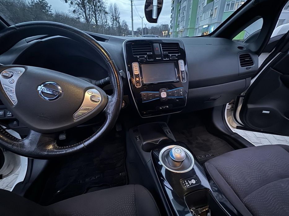 Nissan leaf 2013 рестал
