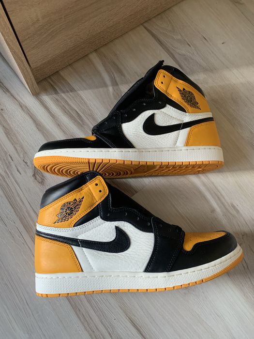 Nike Air Jordan 1 Retro High TAXI Yellow Toe