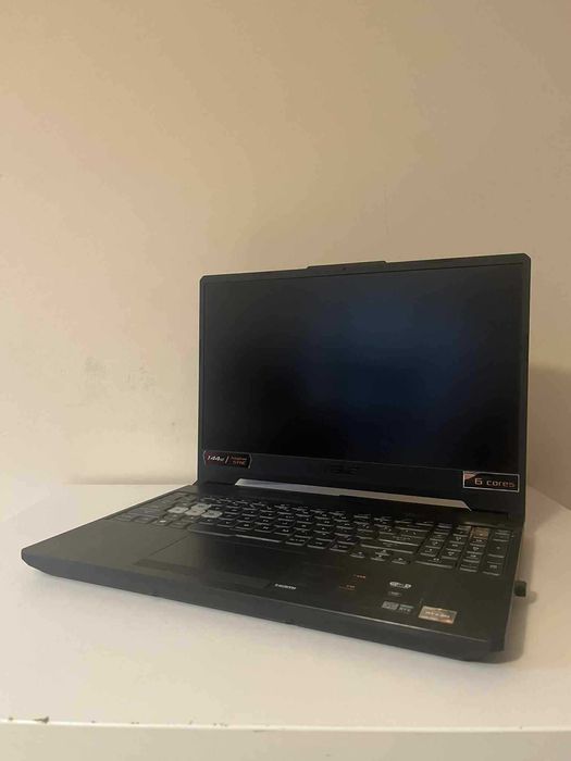 Gamingowy laptop Asus TUF A15 (FA506ICB-HN119W)