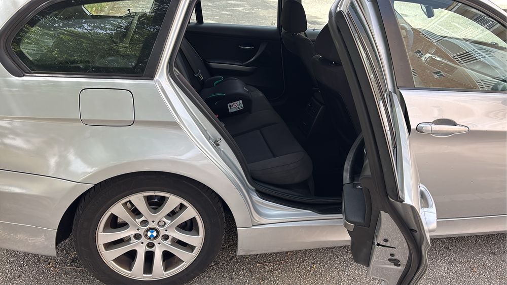 BMW 318d Touring 2008 – Económica, espaçosa e fiável
