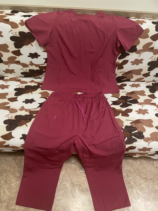 Продам медичний костюм