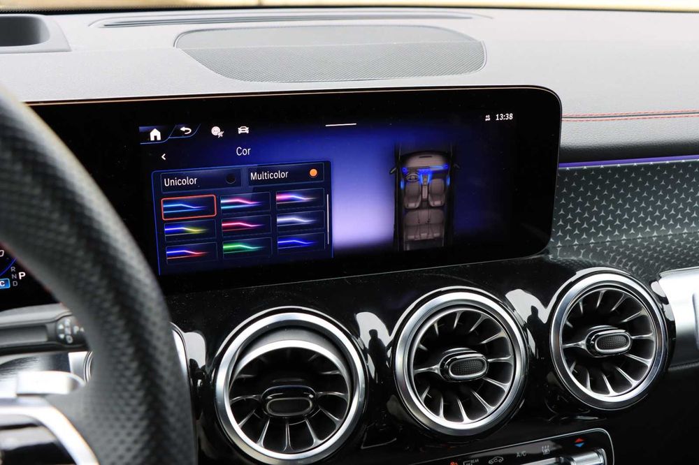 Mercedes-Benz EQB 250+ AMG