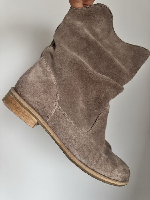 Zamszowe botki Giovana cappuccino
