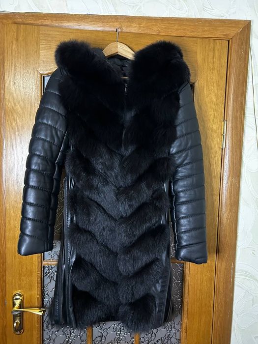 Шуба.  Натуральная кожа с песцом. Трансформер