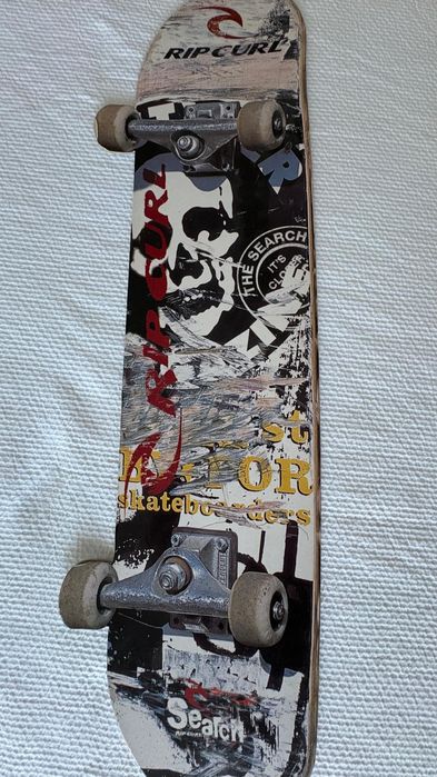 Rip Curl skate poster realístico de cartão