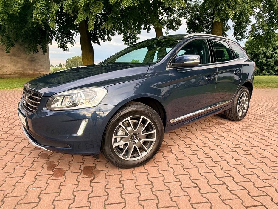 Volvo XC 60 XC60_Lift_2.0_136Ps_170.ooo_Full_Navi_Kamera_Panorama_Zadbany z Belgii