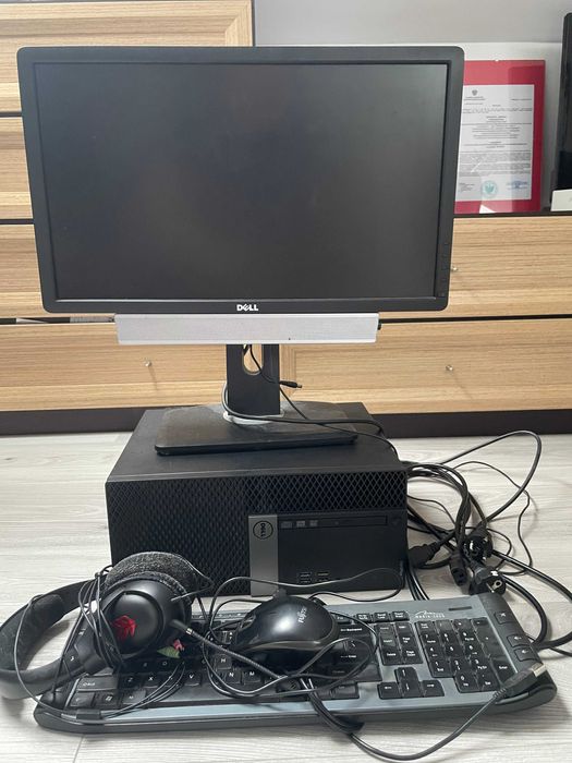 Zestaw DELL IntelCore i5-6400T 2.2Ghz RAM12,0GB SSD226 HDD512 DELL 22"