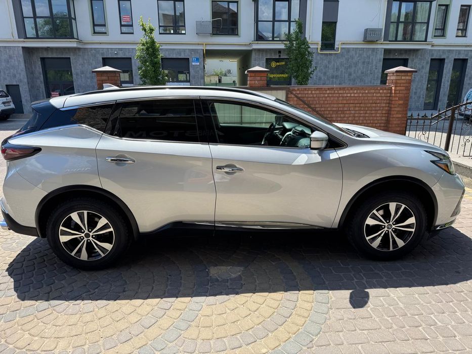 NISSAN MURANO 2019 року 140тис км