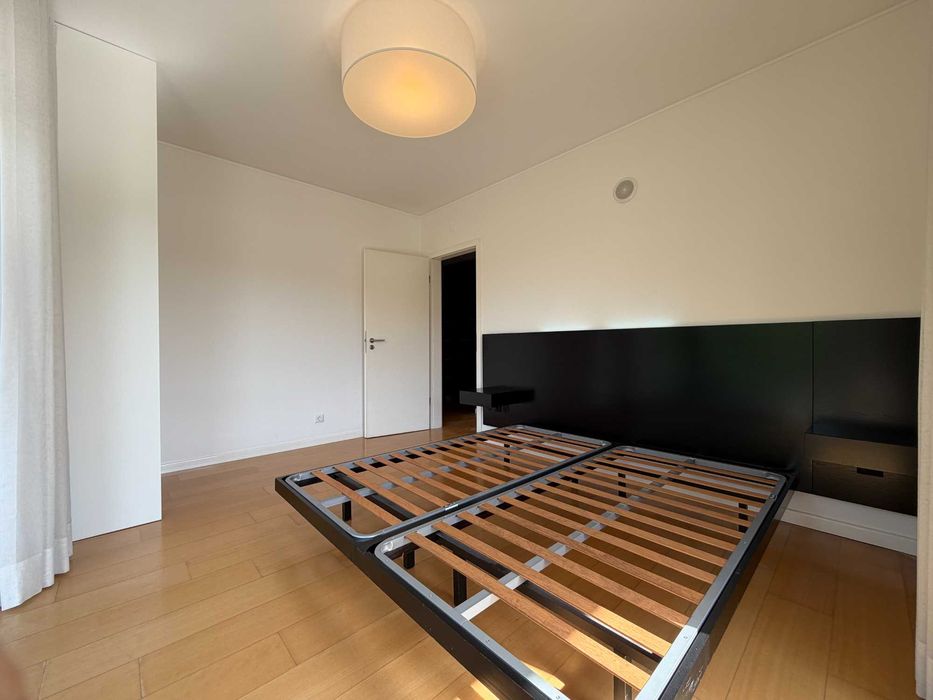 Arrendo Apartamento T1 Mobilado em Santa Clara, Leiria