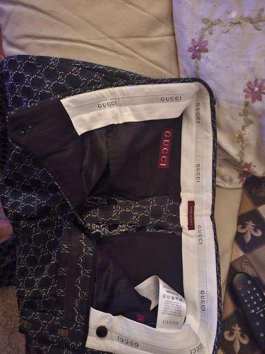 Calças originais de marca gucci