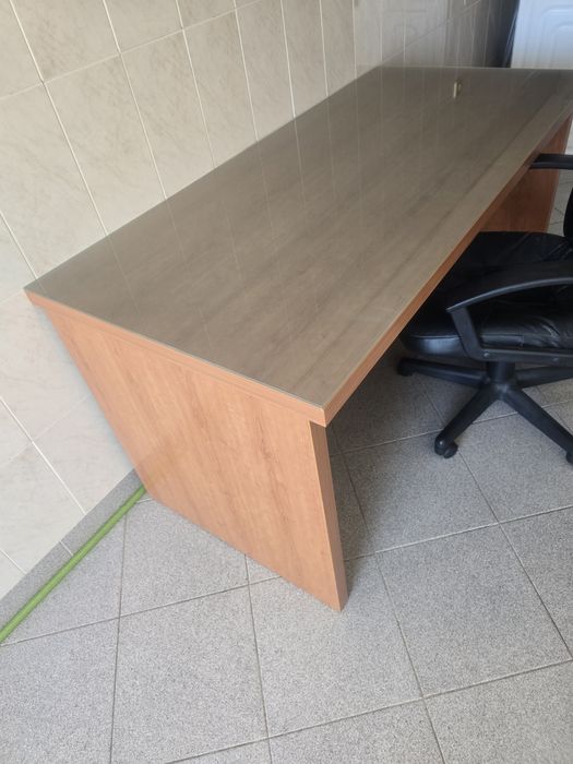 Secretaria mais cadeira