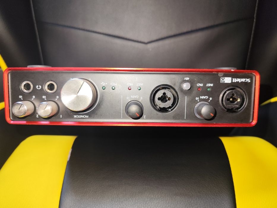 Scarlett Focusrite 6i6