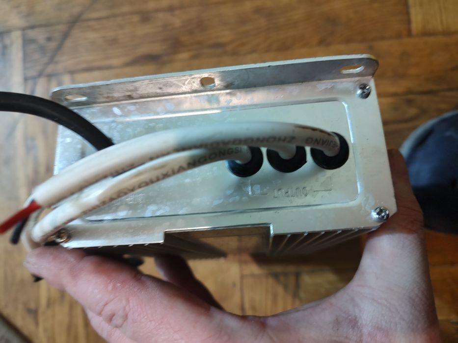 Блок питания 12 В , 20 А, влагозащищённый.