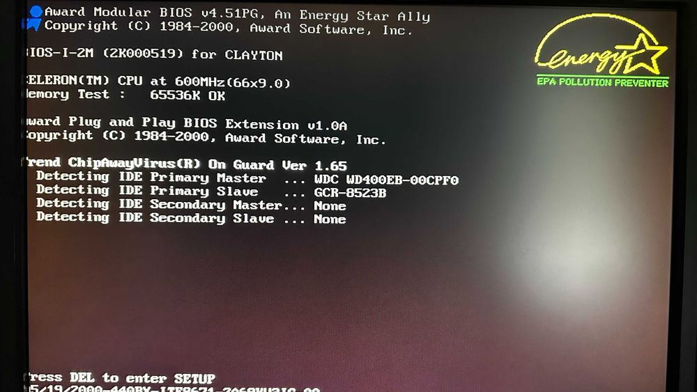 Komputer Retro - Celeron 600 MHz