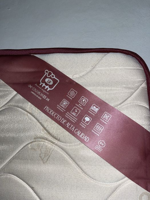 Colchão 140x200 casal, ergonómico, antialérgico