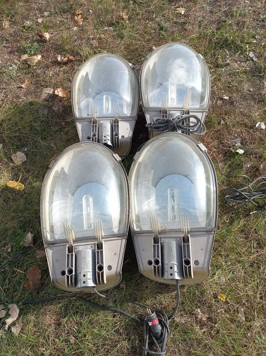 Lampy  budowlane