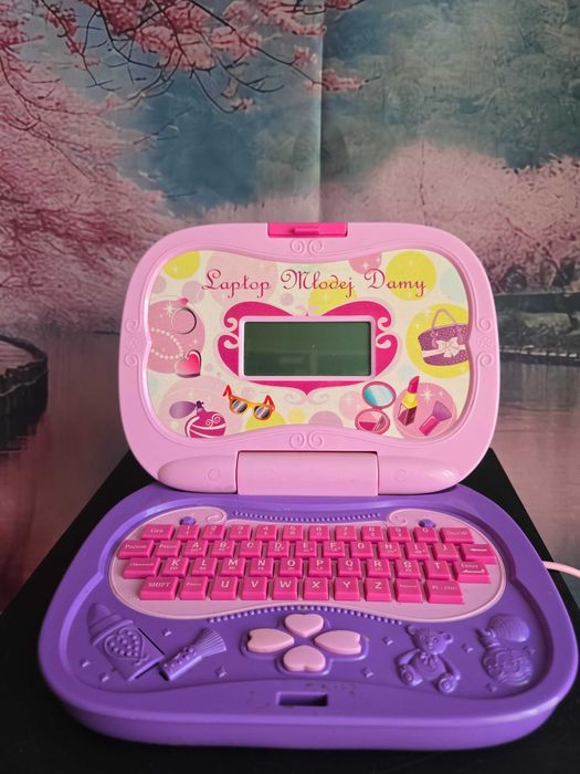 Interaktywny laptop edukacyjny "Laptop Młodej Damy"