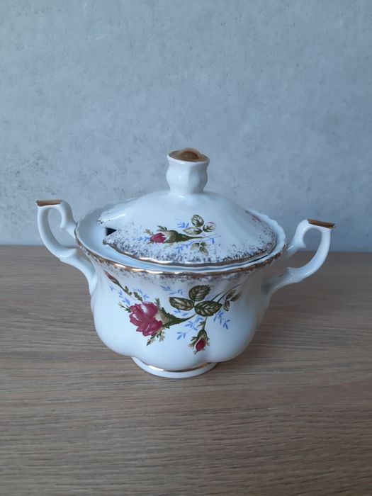 Zestaw Porcelana Chodzież Iwona Złota Róża Serwis