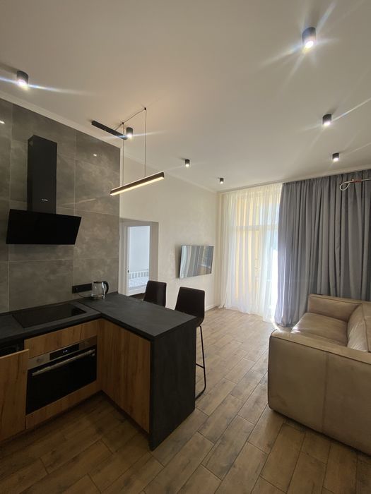 Оренда двоповерхової квартири з терасою, Комфорт Таун, Березняки