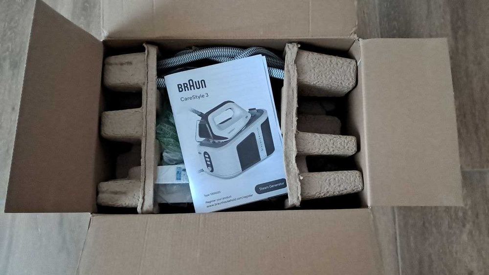 Ferro com caldeira Braun CareStyle 3 IS 3132 deposito 2L